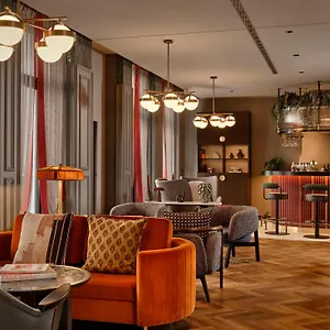 4* Ξενοδοχείο Radisson Red Kudamm