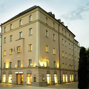 Centro Weisser Hase Hotel Passau